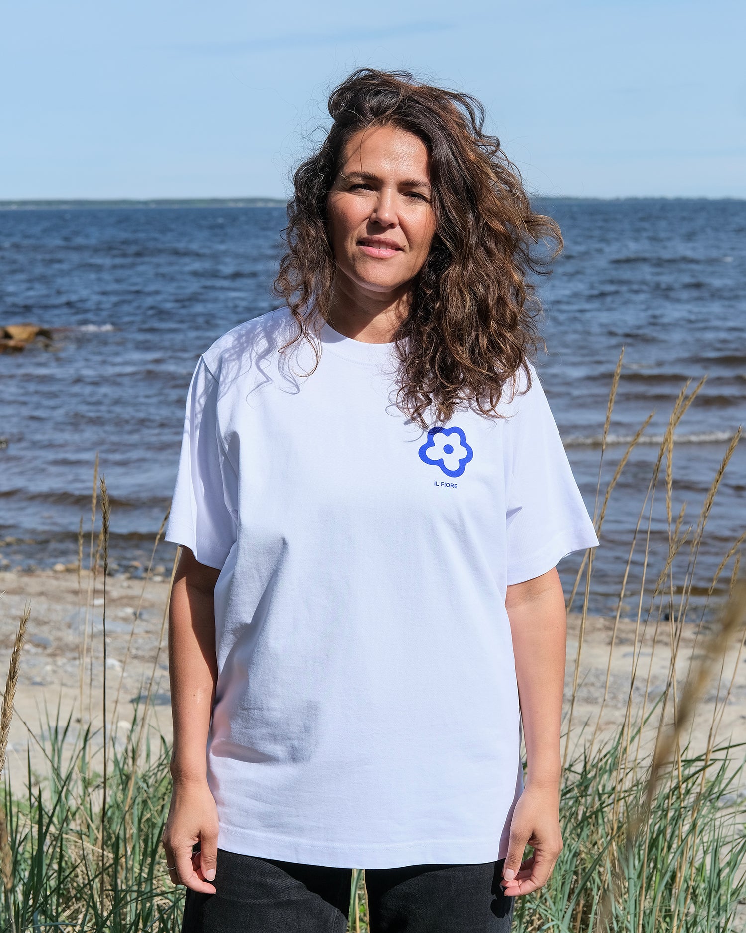 T-shirt white